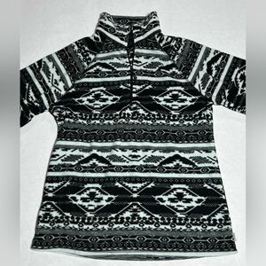 Women’s Eddie Bauer 1/4 zip size medium